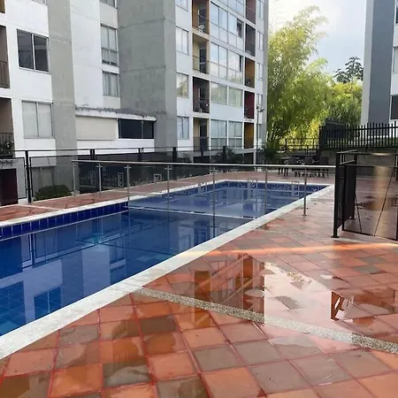 Apartamento Amoblado En Armenia Con Parqueadero Exterior photo