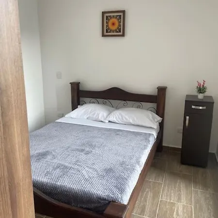Apartamento Amoblado En Armenia Con Parqueadero Exterior photo